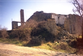 Ristrutturazione di un rudere in loc. Vitigliano, nel Comune di Vicchio (FI)) - pr. Ovest dopo