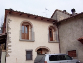 Ristrutturazione di un ex fienile in Comune di Borgo S. Lorenzo (FI) - pr. Ovest dopo